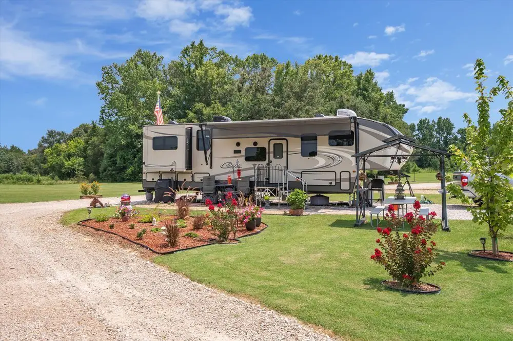 Long Term Monthly Rentals RV in Canton Texas near I-20