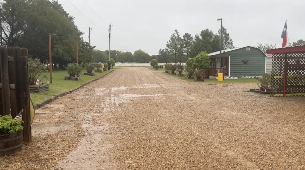 The wide open entrance to Wagon Train RV Park off highway I-20 in Canton, Texas, showing it's big-rig-friendly